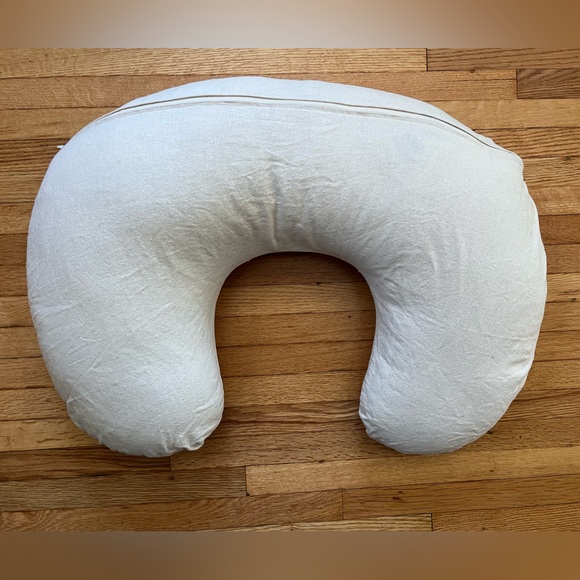 Boppy pillow with 100% linen custom cover - Picture 2 of 3